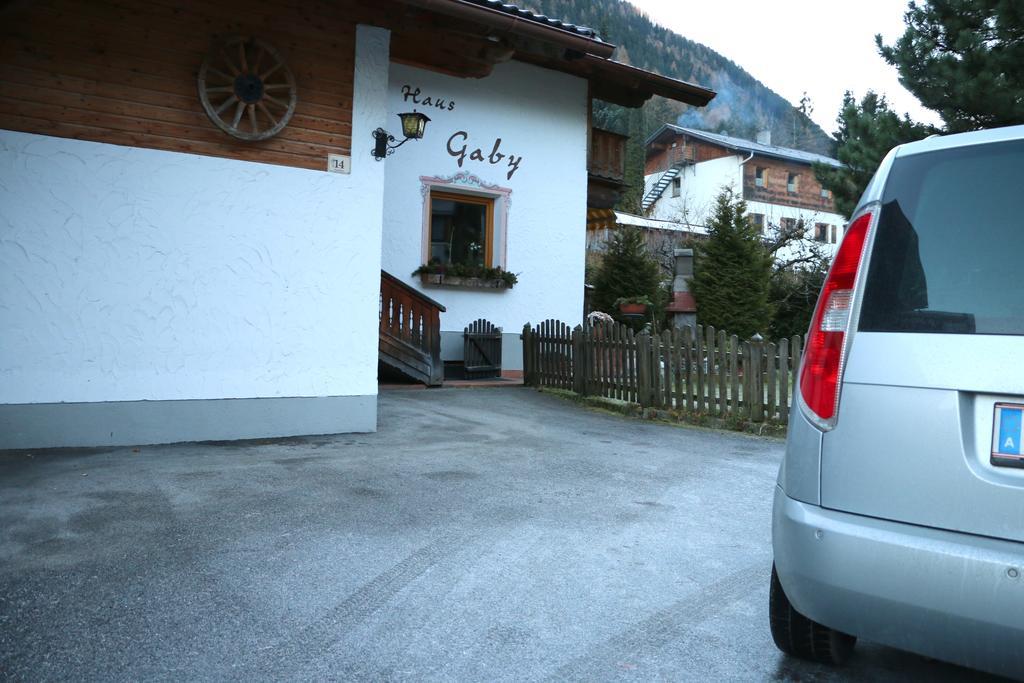 Eggerhof Apartamento Neustift im Stubaital Exterior foto